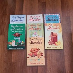 A Rainey Daye Cozy Mystery Series (Books 1-7) by Kathleen Suzette